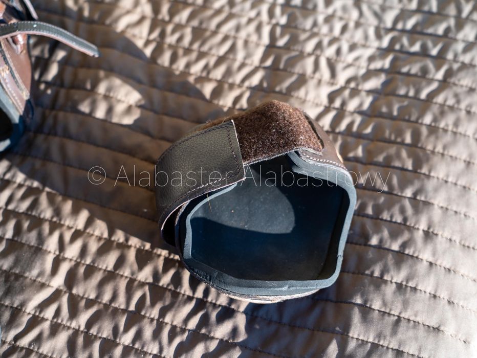 Ochraniacze skórzane COB brązowe