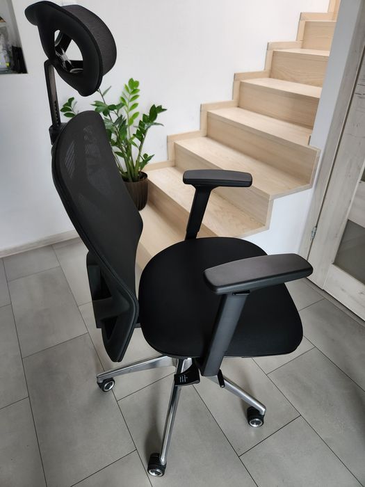 Fotel biurowy ergonomiczny