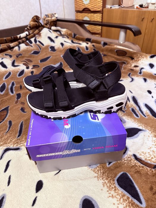 Жіночі спортивні босоніжки