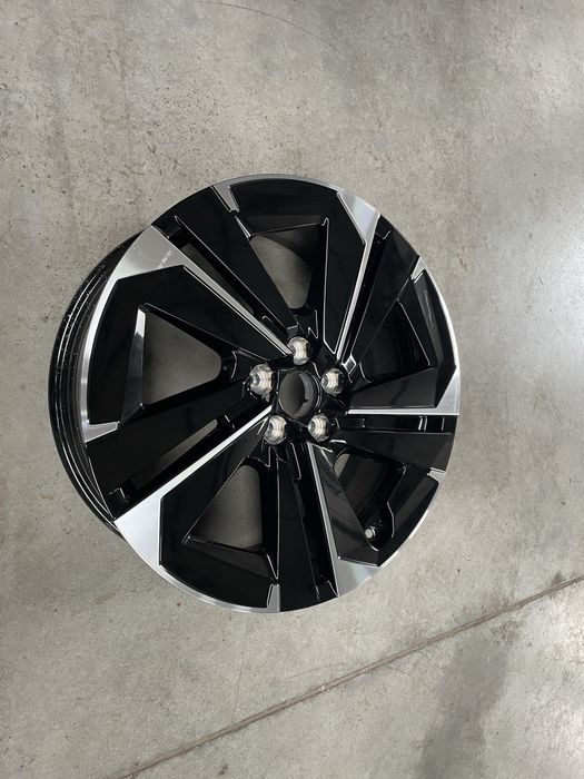 Nowa oryginalna felga kolo peugeot 408 19 cali et41 7j stan idealny