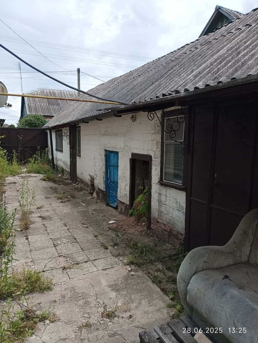 Продам.. дом в Мерефе (р-н Артёмовка).