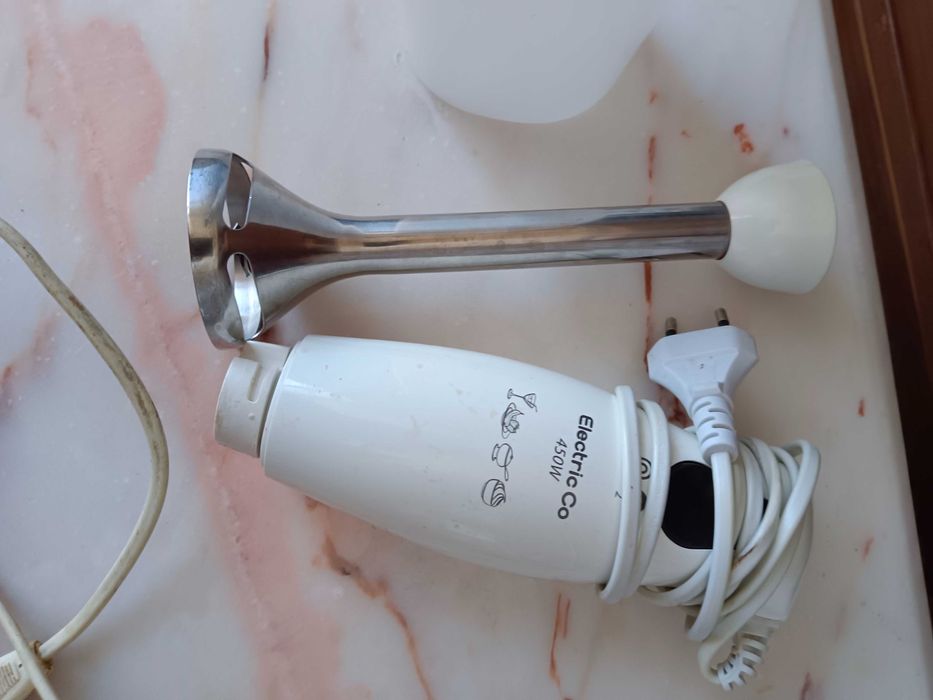 Varinha mágica + moinho de café + faca eléctrica