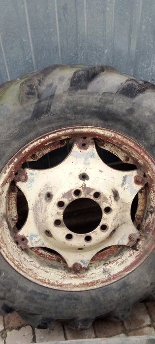 Koła uprawowe do C360 12,4-28