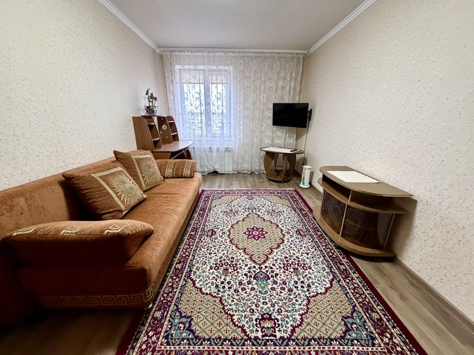 Продам 1-кімнатну Обухів вул.Каштанова 41 м2