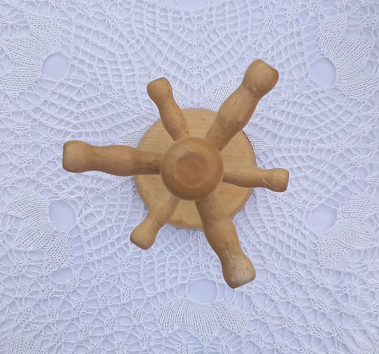 Stojak wieszak na kubki