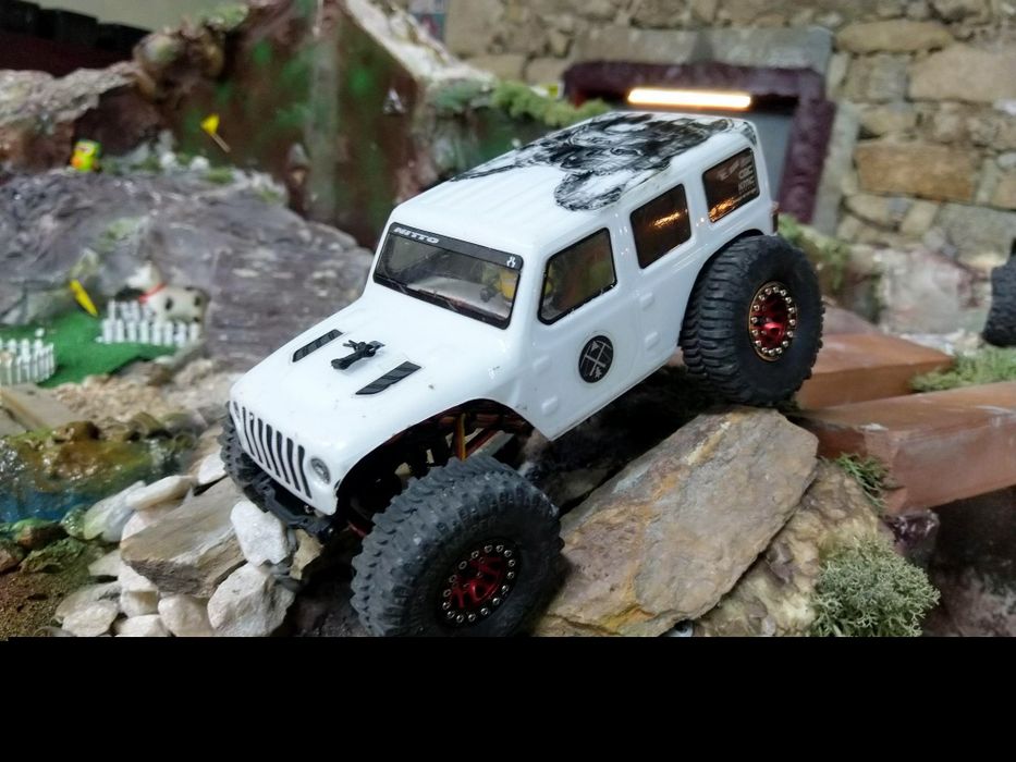 Axial SCX 24 com upgrades