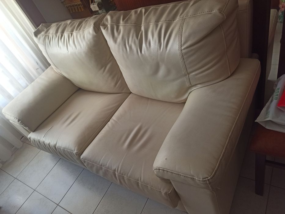 Sofá de 2 lugares
