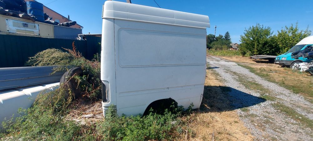 Задня частина лонжерони Volkswagen LT середній база