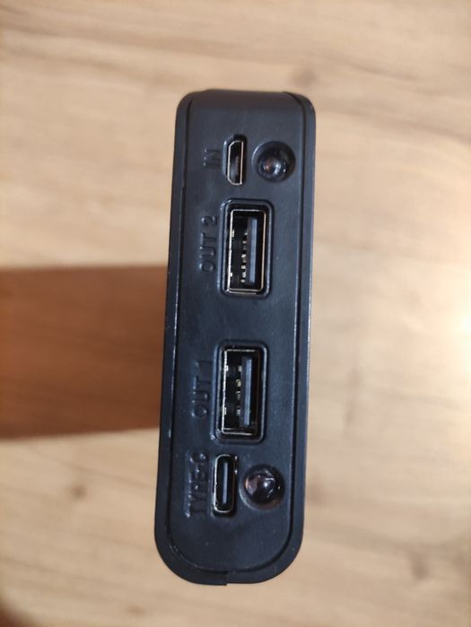 Корпус павербанк на 8 елементів 18650 на защелках