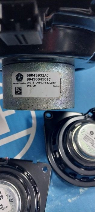 Jeep grand cherokee wk2 dodge chrysler динамик сабвуфер 05035130AC har