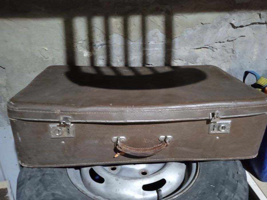 Чемодан большой б.у советский