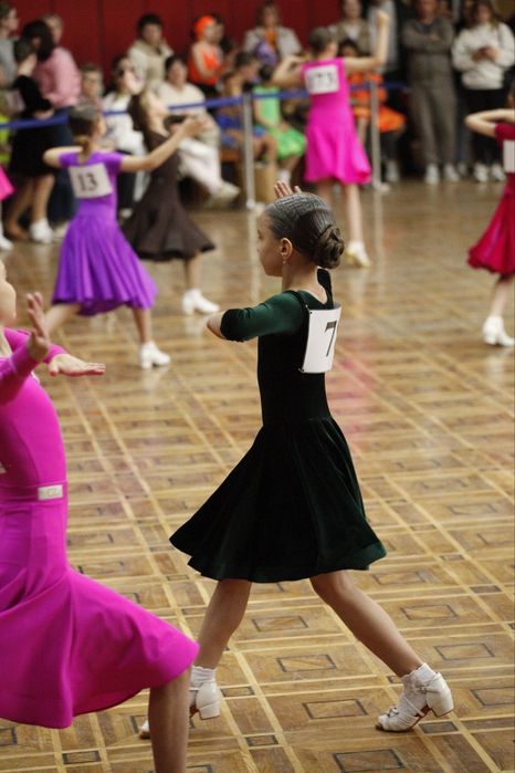 Бейсік 122-128 бальна сукня