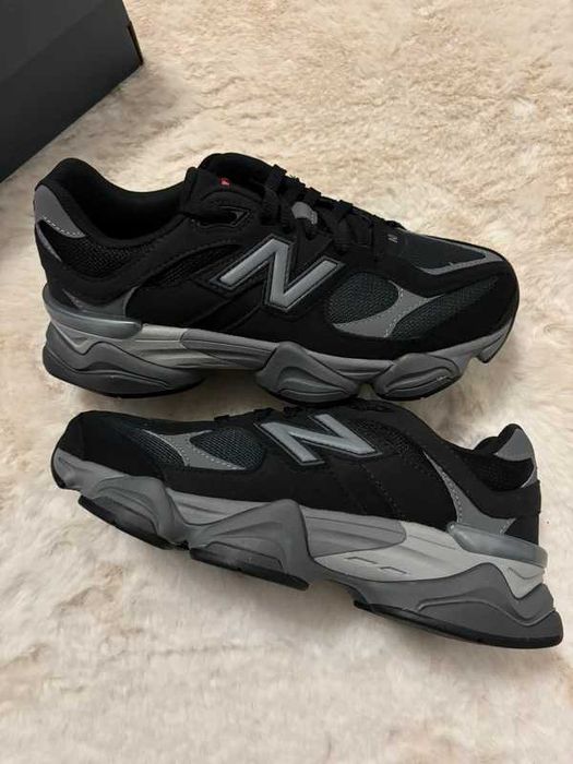 New Balance 9060 Black Rozmiar 41.5