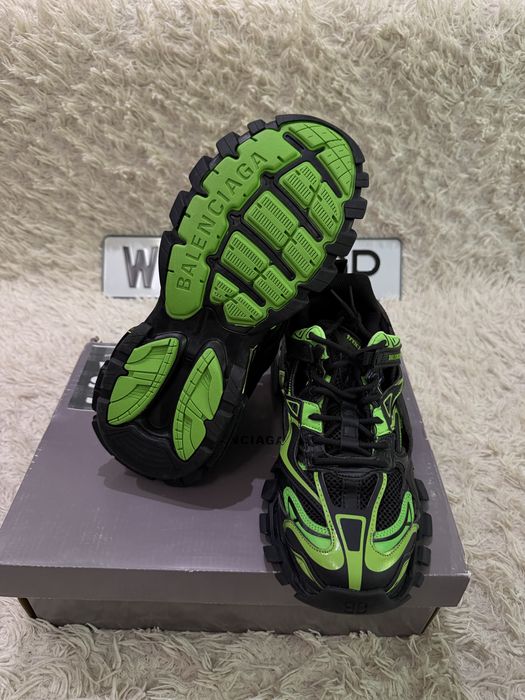 Balenciaga track 46