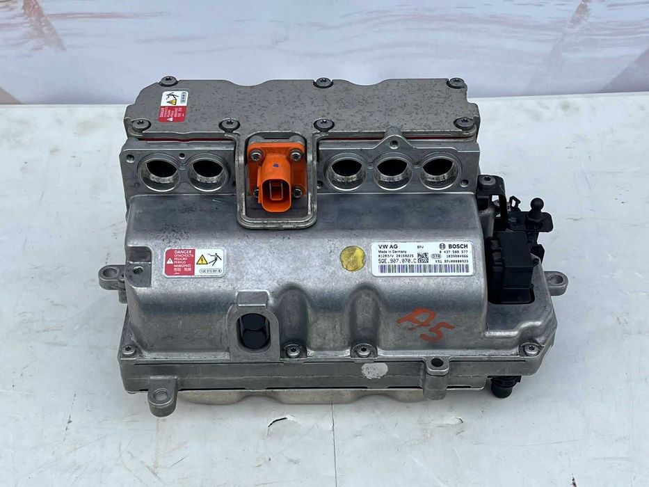 Инвертор электрического двигателя Інвертор струму 5QE907070C VW E-GOLF