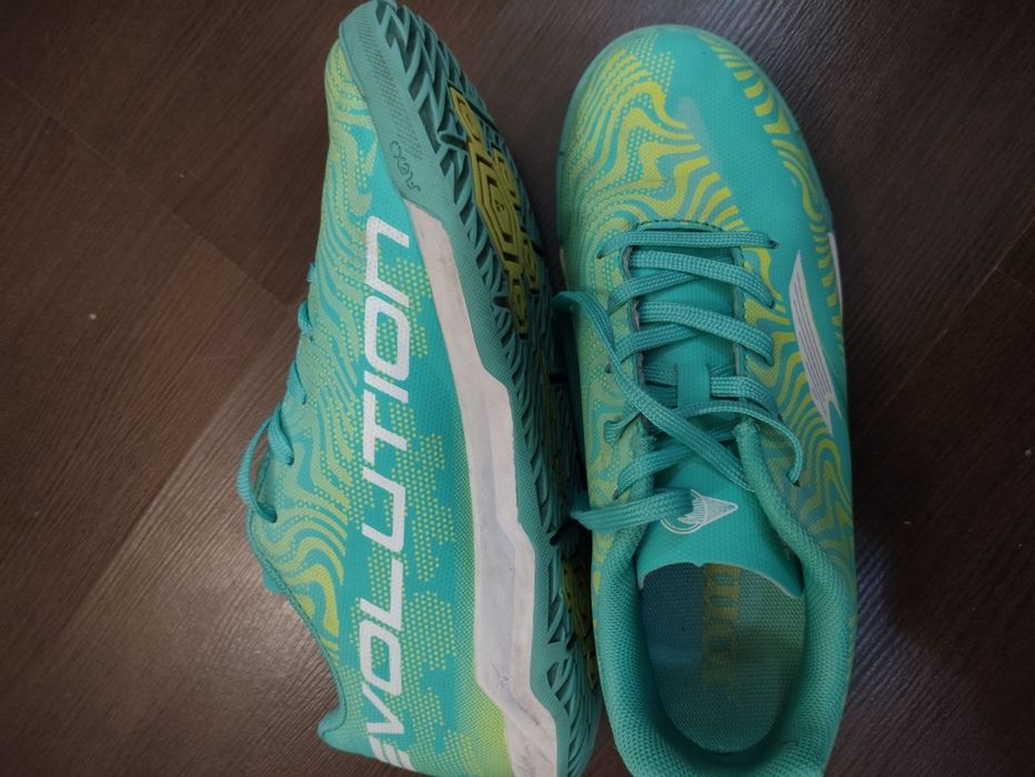 Сороканіжки Joma
