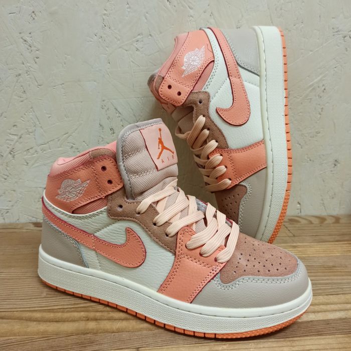 Nike Jordan кроссовки женские высокие оранжево бежевые натуральн кожа