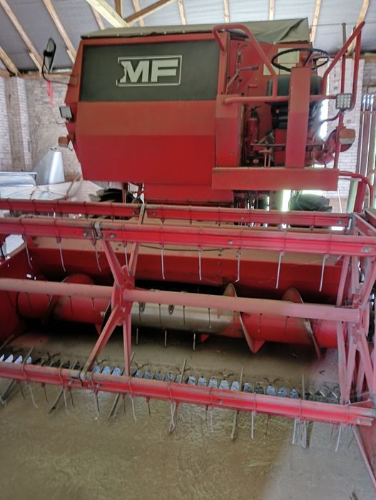 Kombajn    MF 240