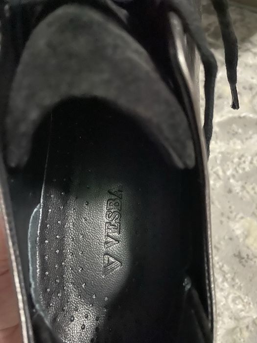 Продам взуття  нове