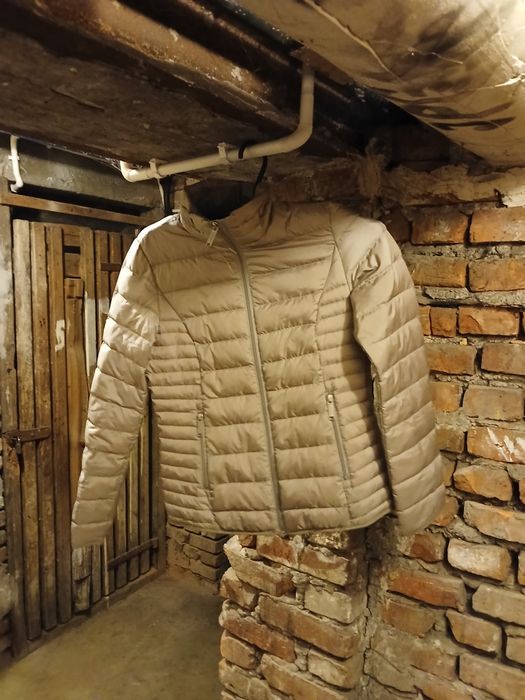 7 ubran 3 kurtki 2 nowe bluza i dwie sukienki na sylwestra