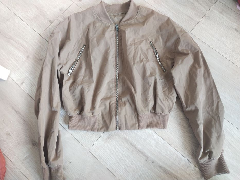 Brązowa cienka kurtka Bomberka 36 S