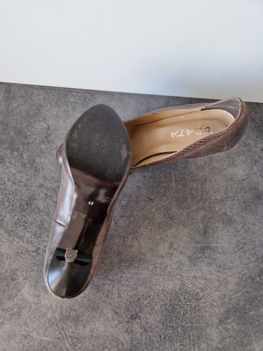 Buty / pantofle na obcasie