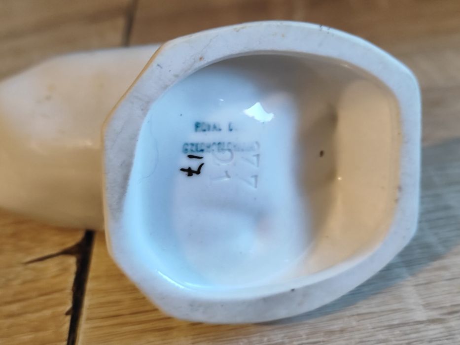 Figurka porcelanowa Royal Dux