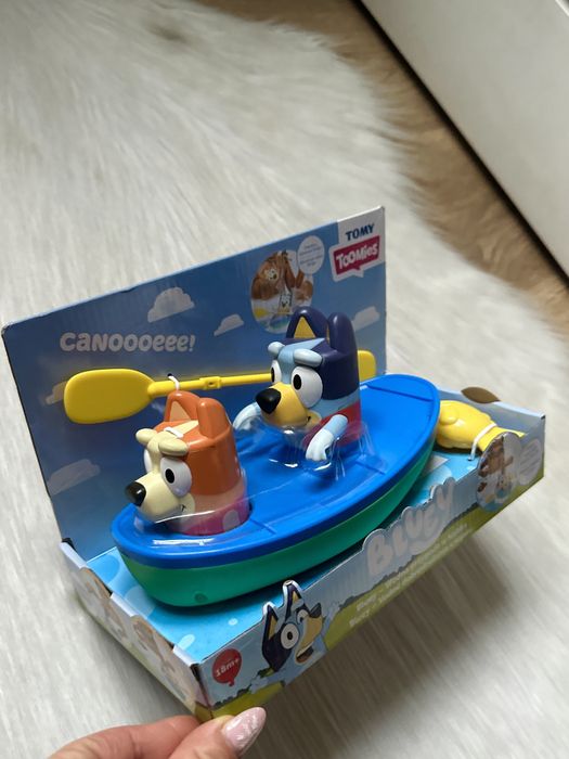 Bluey - Zabawka do kąpieli - Bluey kajak z wiosłami