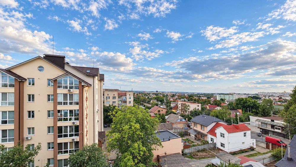 Продам 3-кім квартиру з індивідуальним опаленням в цегляному будинку по вул.Студентська, 2.