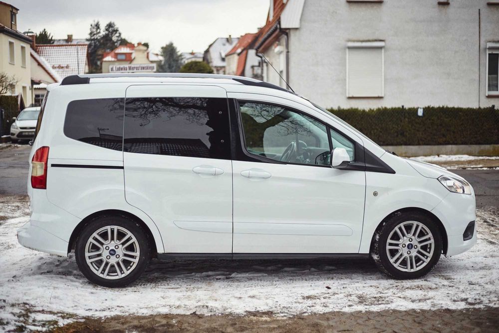 Ford Tourneo Courier 2020 pierwszy właściciel, kupiony w Polsce