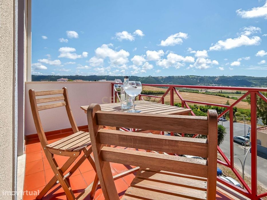 Apartamento T2 Dúplex com Vista Panorâmica e Garagem com Carregamento