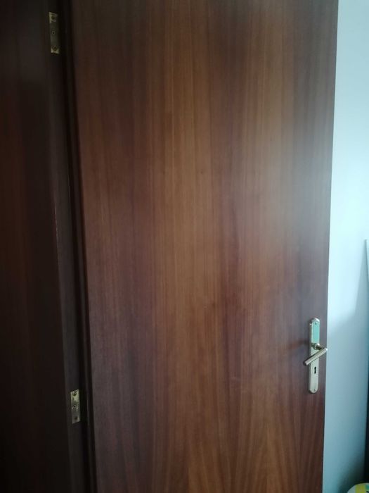1 - Porta em MADEIRA interior