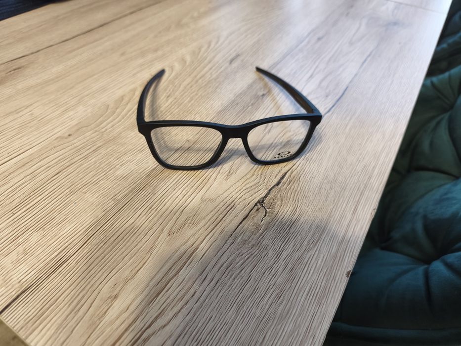 Sprzedam nowe oprawki Oakley