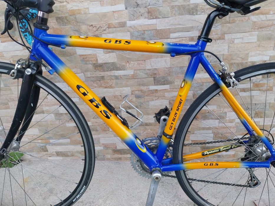 Bicicleta de estrada GBS