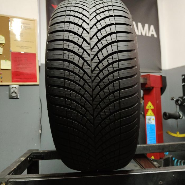 235/50/18 XL Sprzedam oponę Goodyear z 2025 roku
