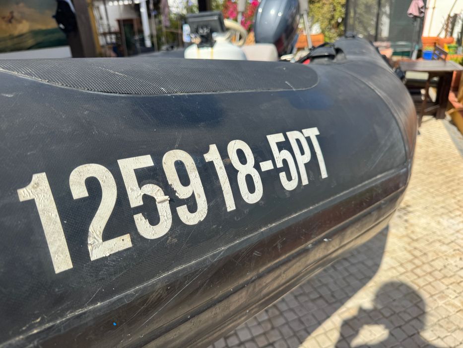 Barco RIB em Alumínio com Motor Yamaha 30HP (2023) + Atrelado