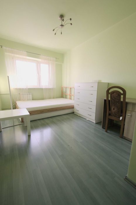 Duży jednoosobowy pokój blisko centrum