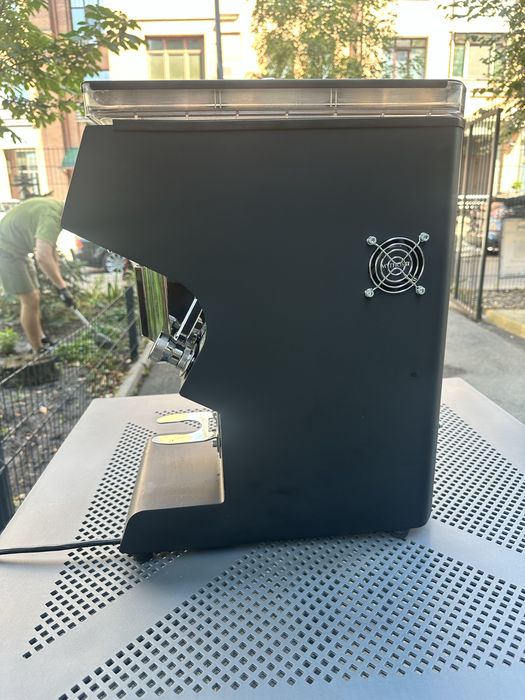 Продам кавомолку Victoria Arduino Mythos One