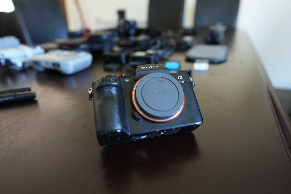 A7 III + Cage + Top + Side handle