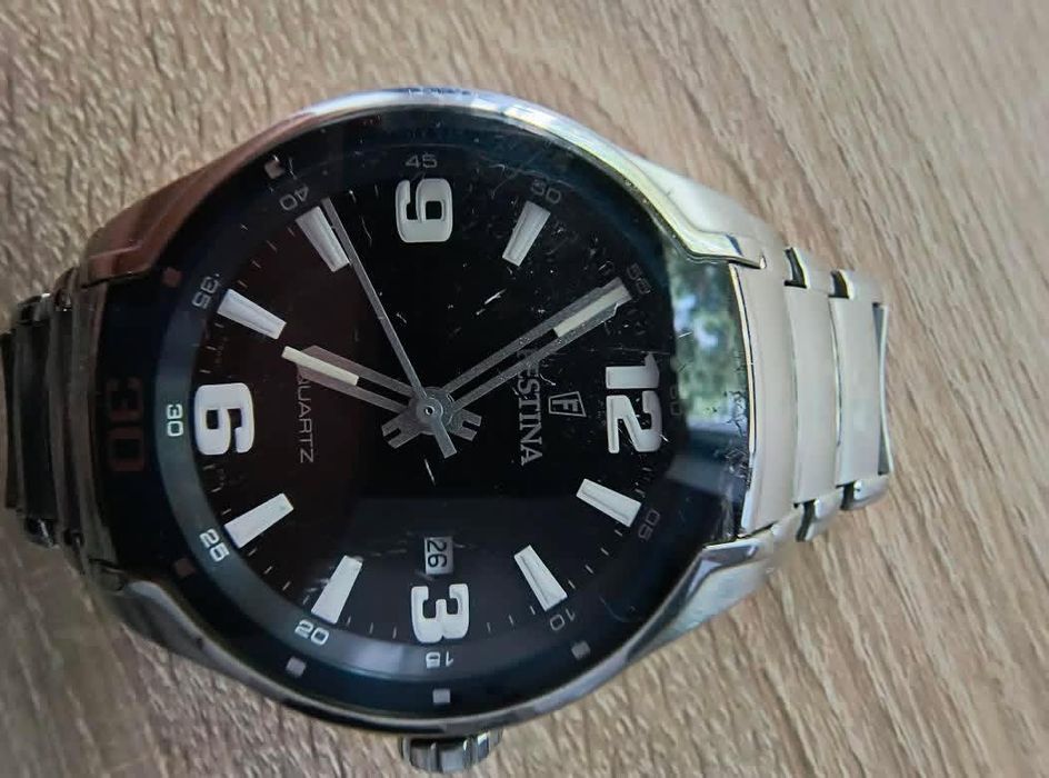 Zegarek męski Festina model f16487 szybka do wymiany.