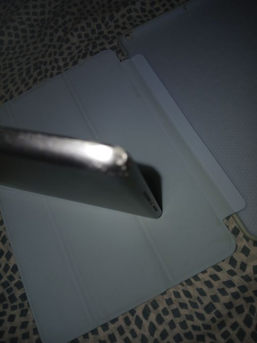 Apple iPad 9.7" (2017) 32g