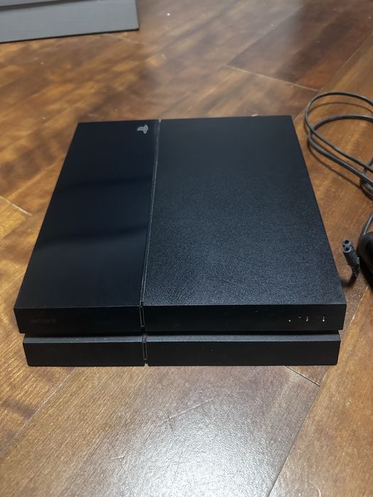 Playstation 4 + comando