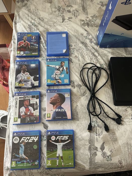 PS4 Slim 1TB + 2 Comandos + 14 Jogos + Caixa Original