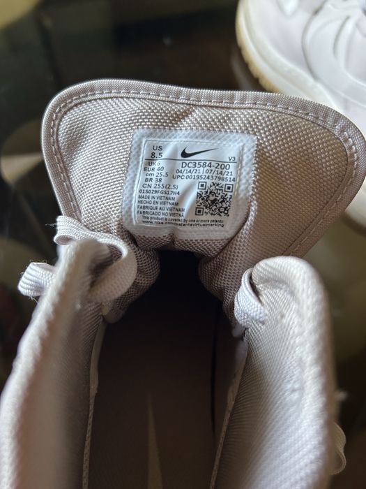 NIKE 40р. Оригінальні ботінки - кросівки високі.