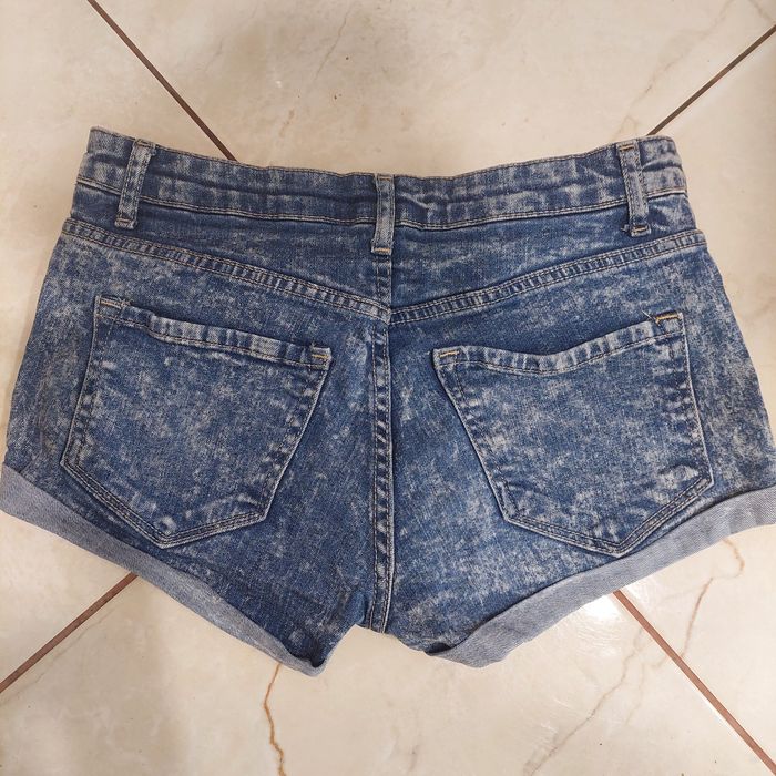 Шорти divided h&m hm короткі жіночі