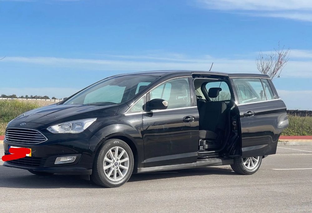 Carrinha Ford Grand C-Max
