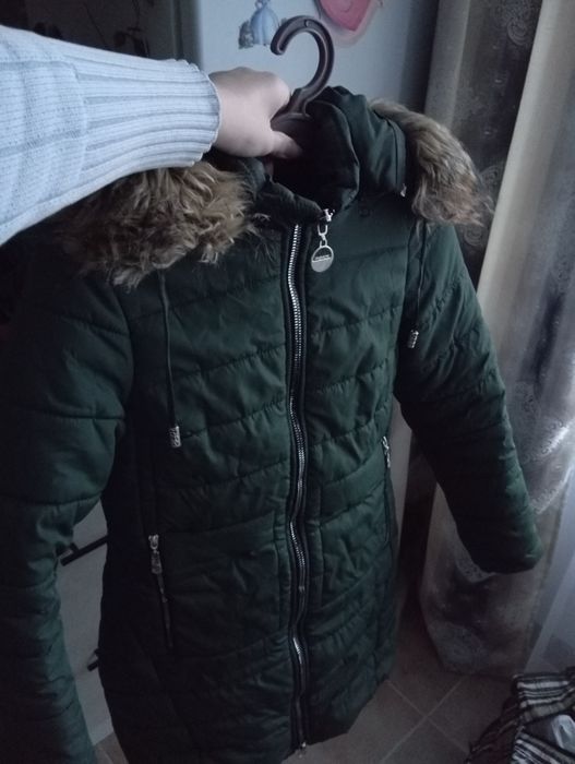 Зимова куртка жіноча