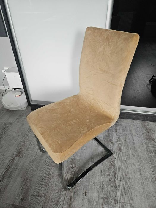 Pokrowce na krzesła miękkie welurowe beżowe 4 sztuki komplet