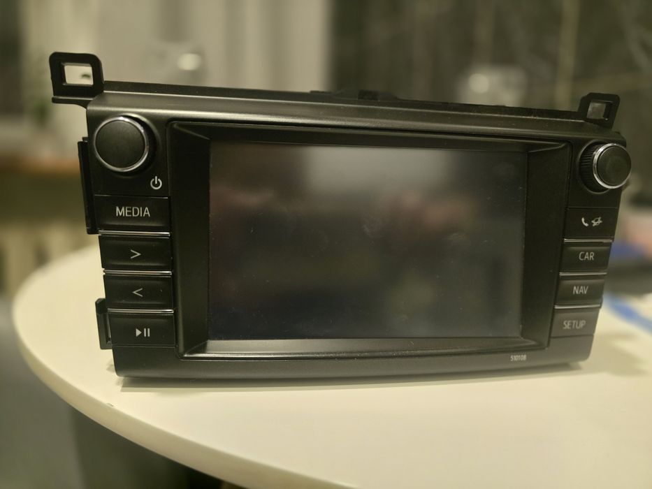 Oryginalne radio Toyota