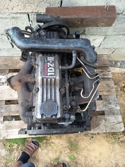 Silnik toyota 1dz2